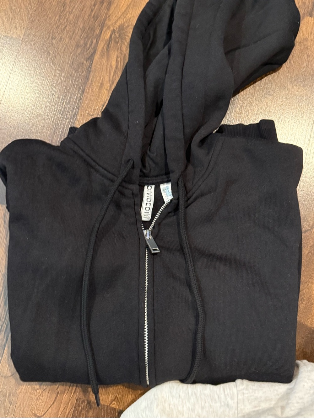 Lot of 5 Women’s Zip-Up Hoodies - size SMALL - Picture 3 of 12